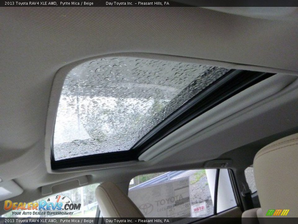 2013 Toyota RAV4 XLE AWD Pyrite Mica / Beige Photo #17