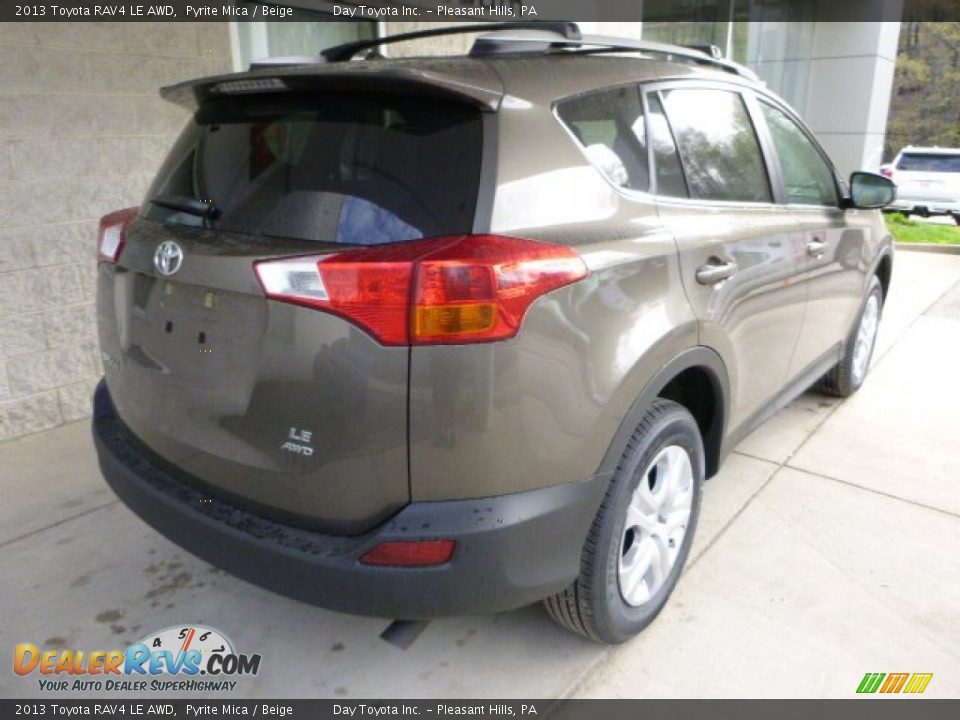 2013 Toyota RAV4 LE AWD Pyrite Mica / Beige Photo #2