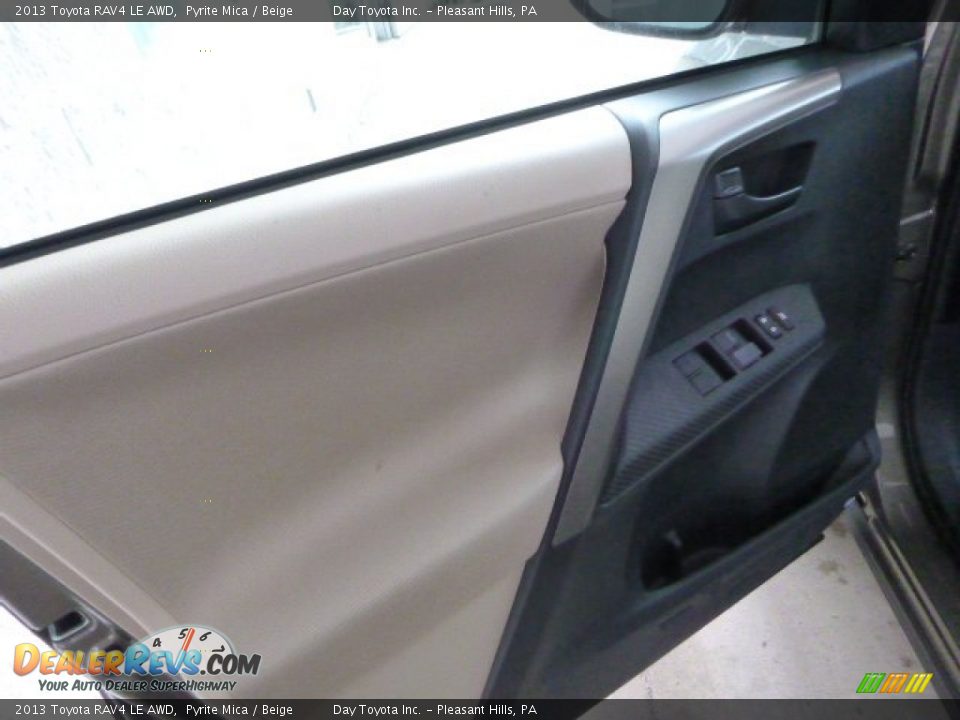 2013 Toyota RAV4 LE AWD Pyrite Mica / Beige Photo #16