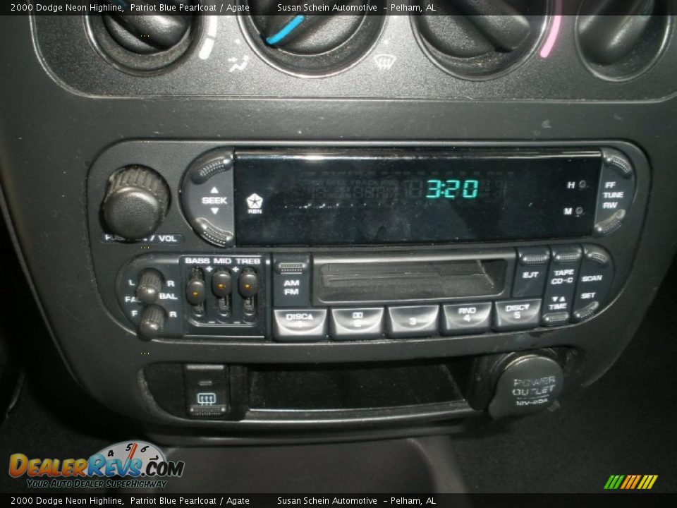 Audio System of 2000 Dodge Neon Highline Photo #24