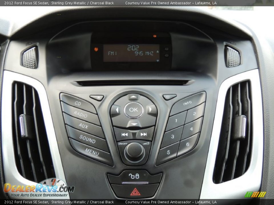 2012 Ford Focus SE Sedan Sterling Grey Metallic / Charcoal Black Photo #18