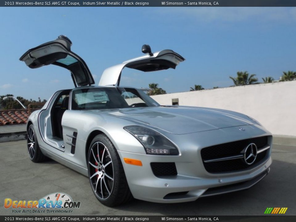 Front 3/4 View of 2013 Mercedes-Benz SLS AMG GT Coupe Photo #6
