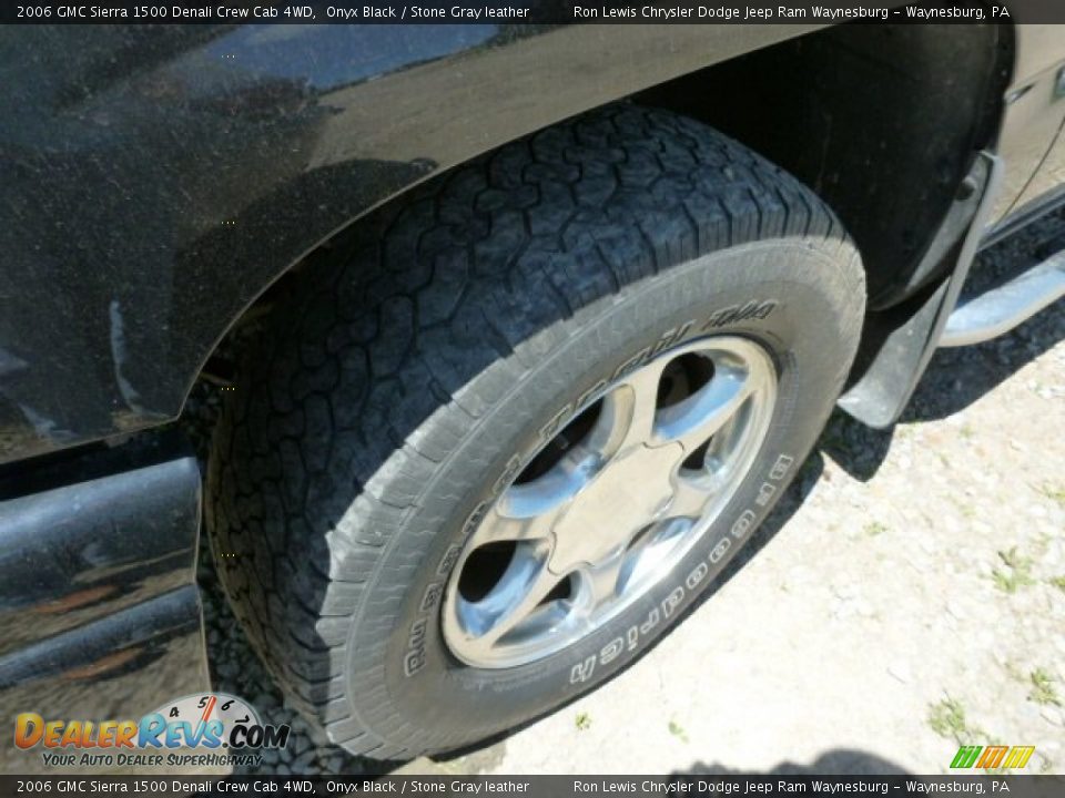 2006 GMC Sierra 1500 Denali Crew Cab 4WD Onyx Black / Stone Gray leather Photo #9
