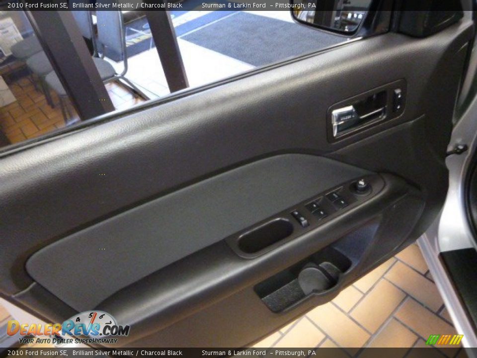 2010 Ford Fusion SE Brilliant Silver Metallic / Charcoal Black Photo #11