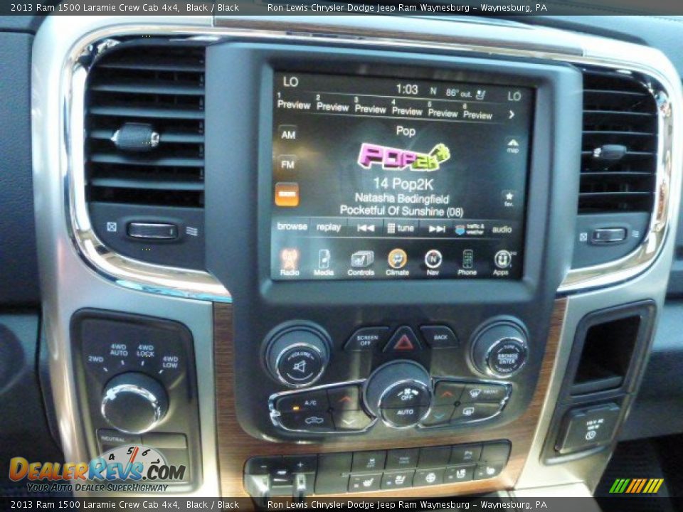 2013 Ram 1500 Laramie Crew Cab 4x4 Black / Black Photo #19