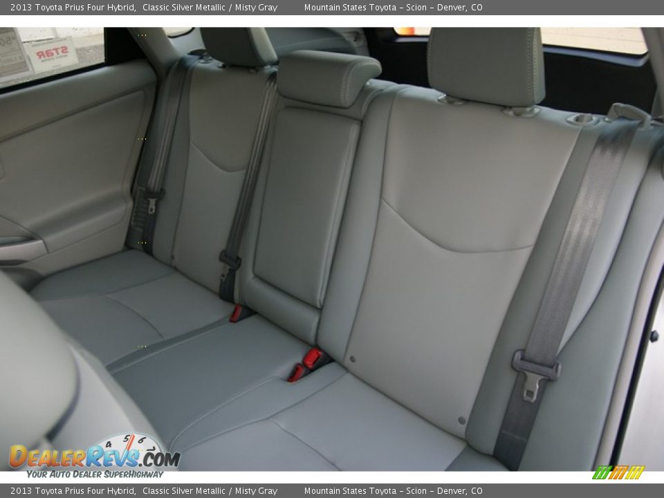 2013 Toyota Prius Four Hybrid Classic Silver Metallic / Misty Gray Photo #7