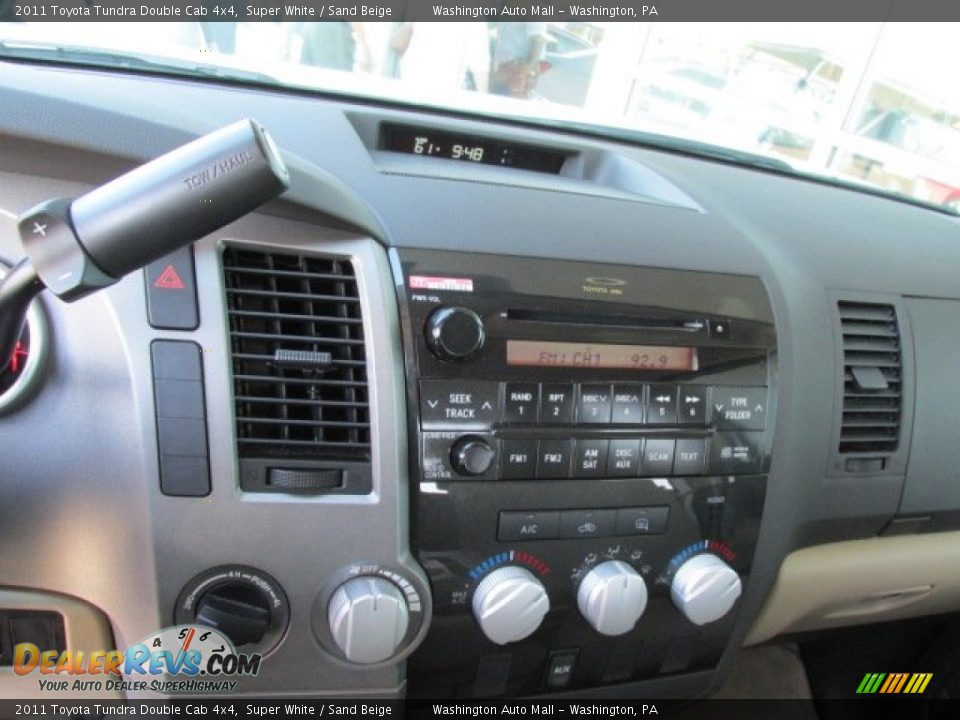 2011 Toyota Tundra Double Cab 4x4 Super White / Sand Beige Photo #16