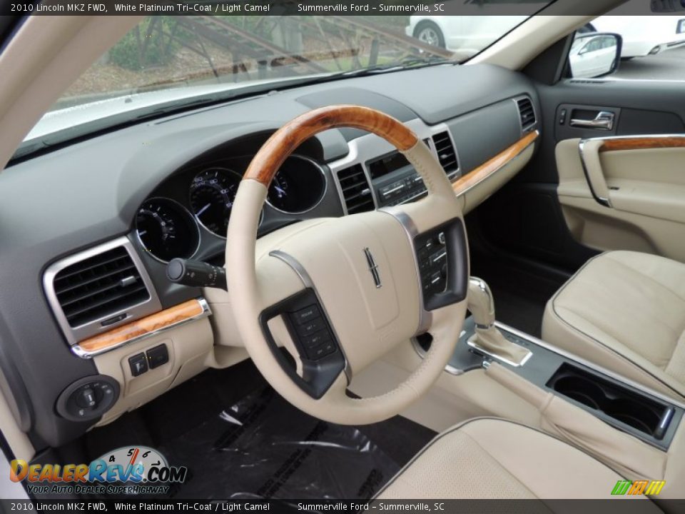 2010 Lincoln MKZ FWD White Platinum Tri-Coat / Light Camel Photo #4
