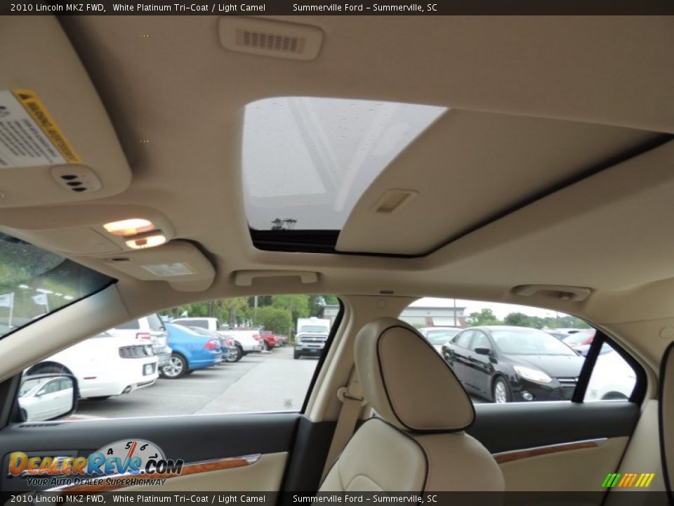 2010 Lincoln MKZ FWD White Platinum Tri-Coat / Light Camel Photo #5