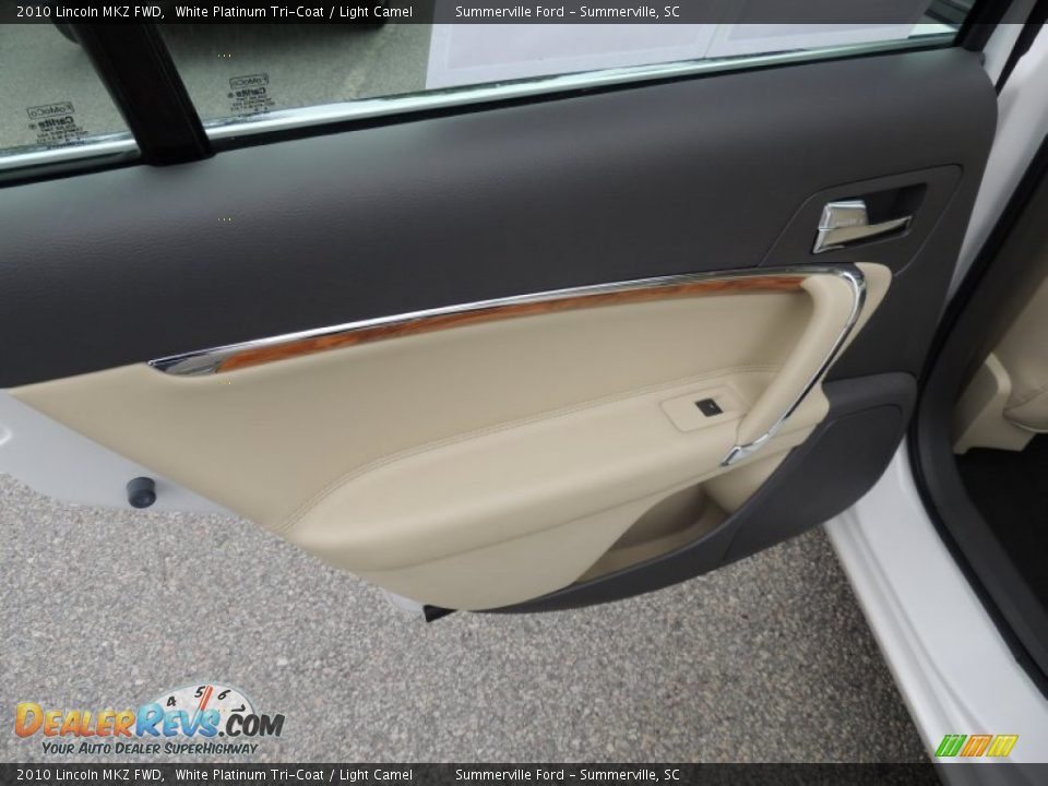 2010 Lincoln MKZ FWD White Platinum Tri-Coat / Light Camel Photo #9
