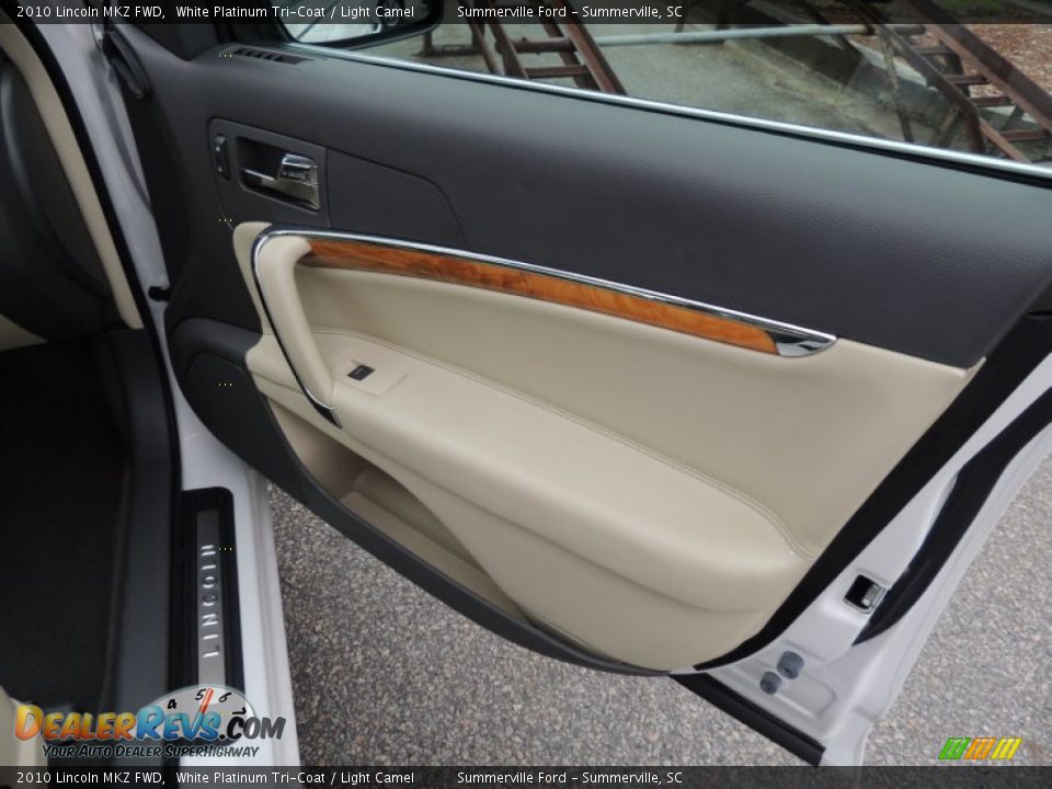 2010 Lincoln MKZ FWD White Platinum Tri-Coat / Light Camel Photo #11