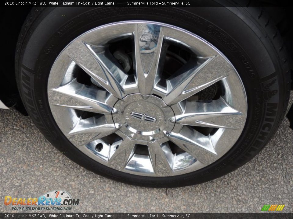 2010 Lincoln MKZ FWD White Platinum Tri-Coat / Light Camel Photo #18