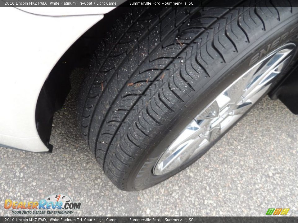 2010 Lincoln MKZ FWD White Platinum Tri-Coat / Light Camel Photo #19