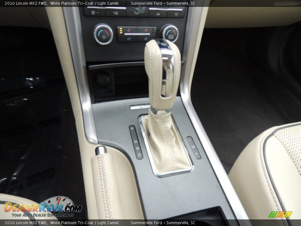2010 Lincoln MKZ FWD White Platinum Tri-Coat / Light Camel Photo #21
