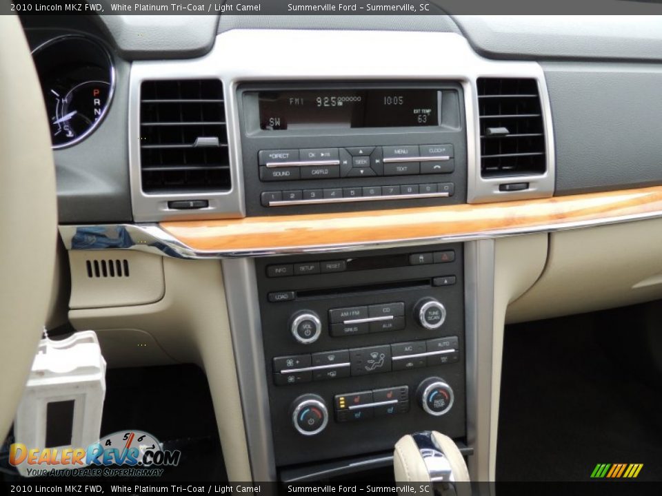 2010 Lincoln MKZ FWD White Platinum Tri-Coat / Light Camel Photo #22