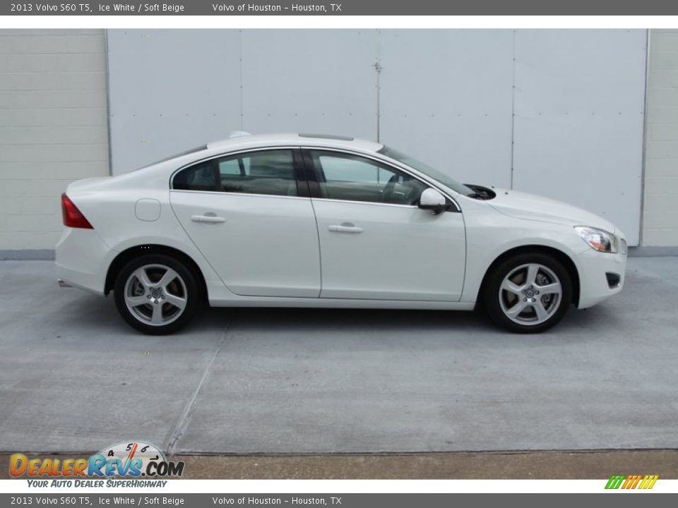 2013 Volvo S60 T5 Ice White / Soft Beige Photo #4