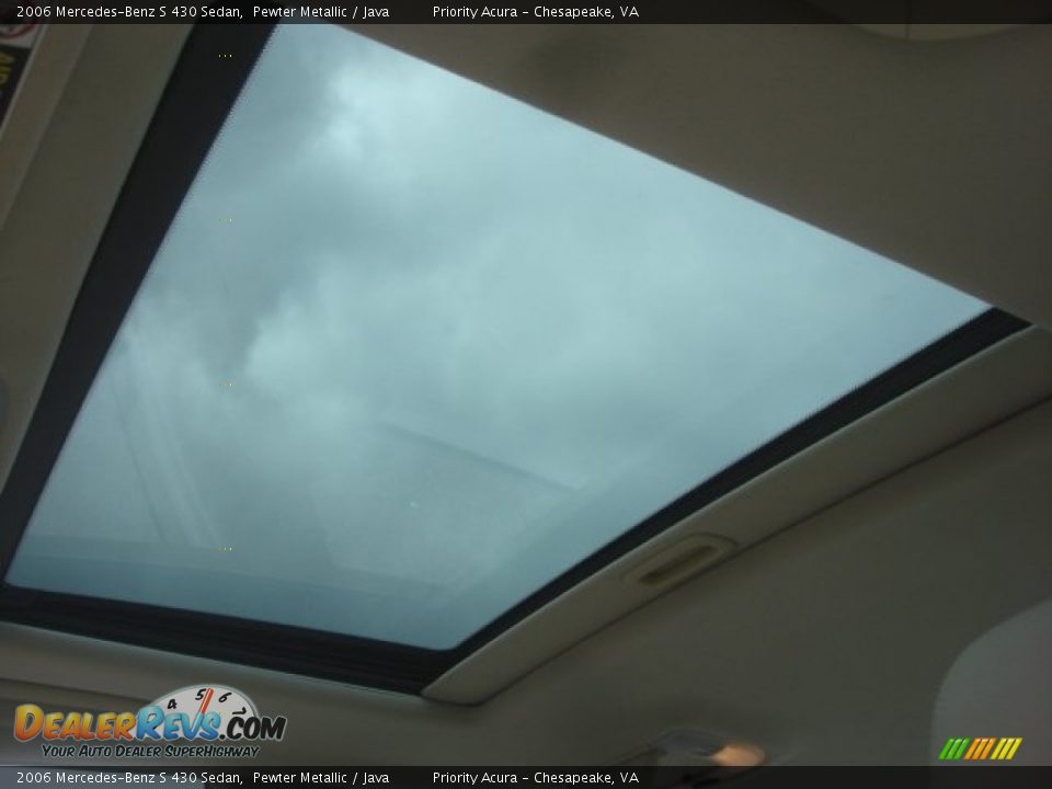 Sunroof of 2006 Mercedes-Benz S 430 Sedan Photo #17