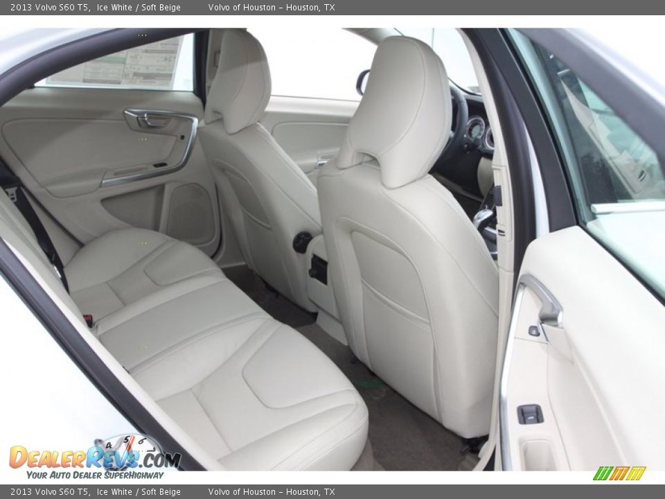 2013 Volvo S60 T5 Ice White / Soft Beige Photo #19