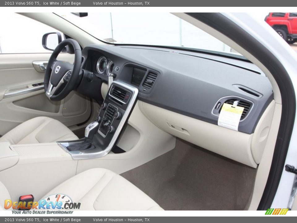 2013 Volvo S60 T5 Ice White / Soft Beige Photo #21