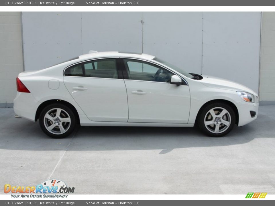 2013 Volvo S60 T5 Ice White / Soft Beige Photo #4