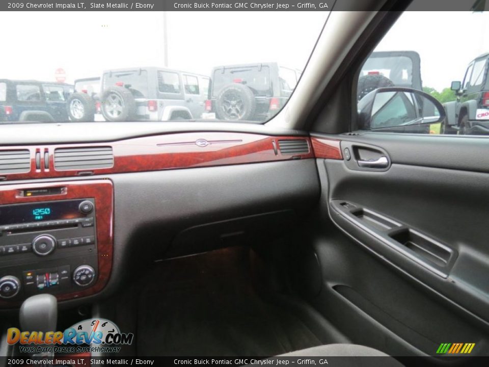 2009 Chevrolet Impala LT Slate Metallic / Ebony Photo #17