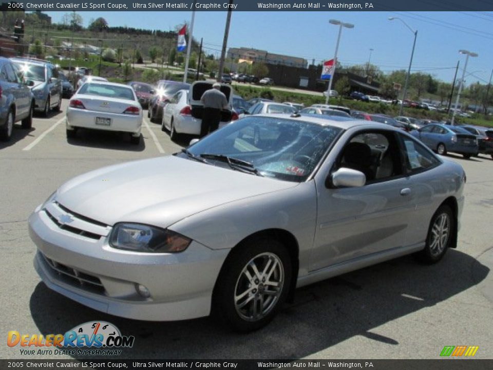 2005 Chevrolet Cavalier LS Sport Coupe Ultra Silver Metallic / Graphite Gray Photo #5