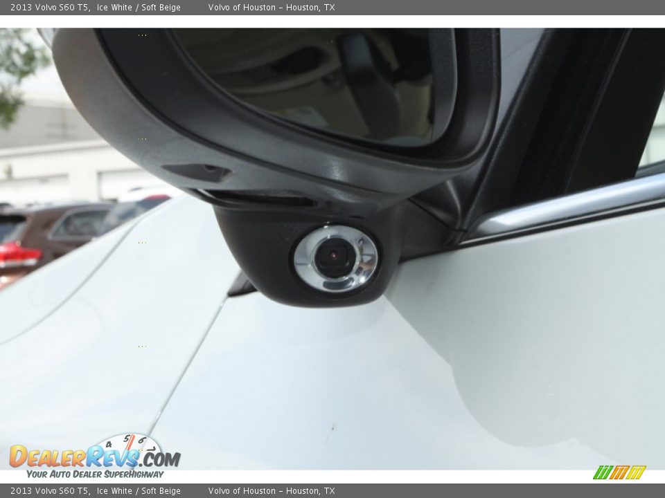 2013 Volvo S60 T5 Ice White / Soft Beige Photo #14