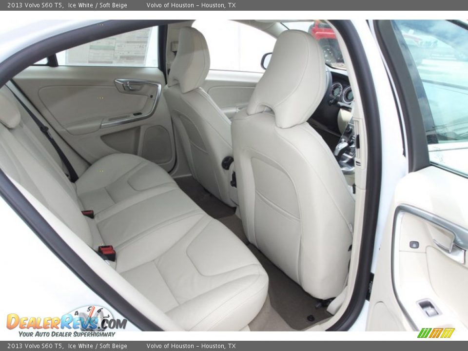 2013 Volvo S60 T5 Ice White / Soft Beige Photo #20