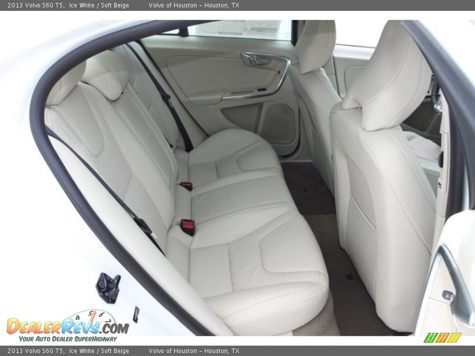 2013 Volvo S60 T5 Ice White / Soft Beige Photo #21