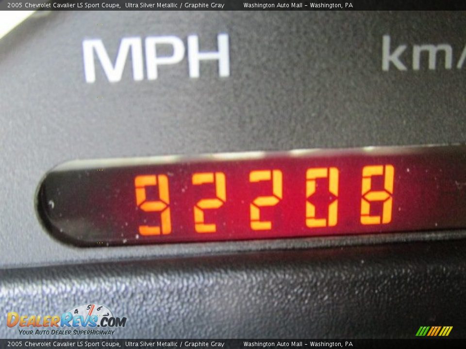 2005 Chevrolet Cavalier LS Sport Coupe Ultra Silver Metallic / Graphite Gray Photo #20