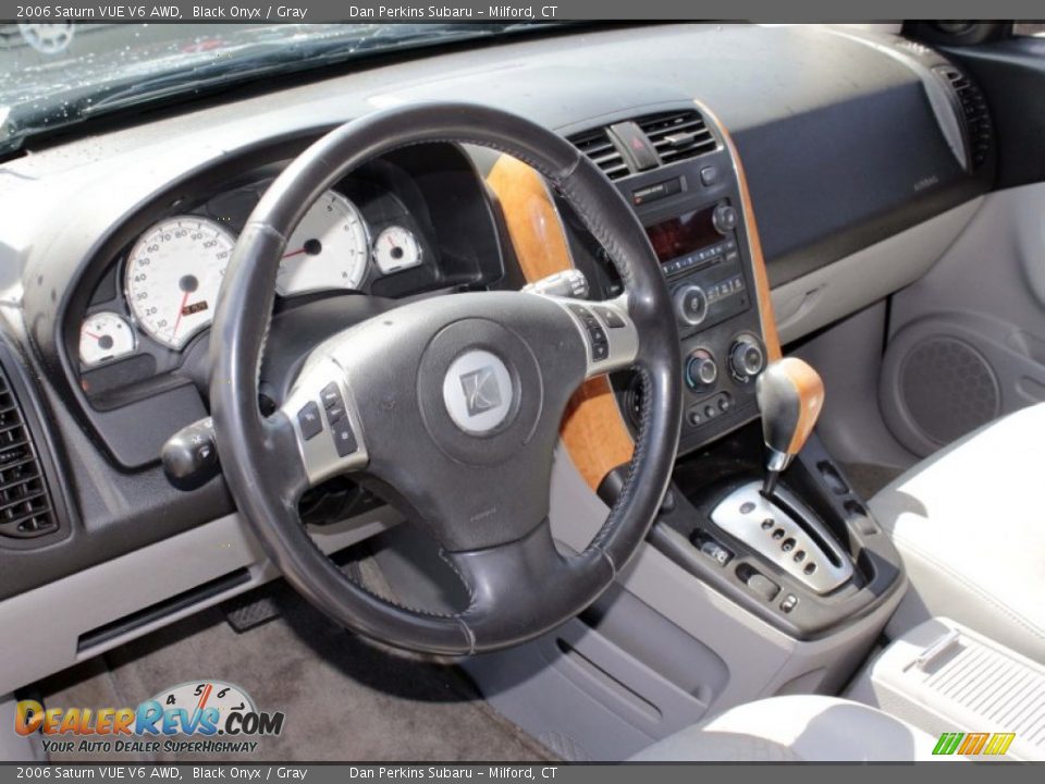 2006 Saturn VUE V6 AWD Black Onyx / Gray Photo #5