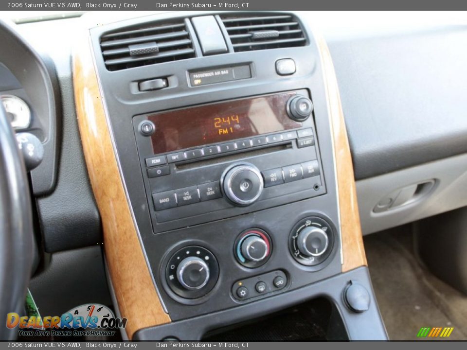 2006 Saturn VUE V6 AWD Black Onyx / Gray Photo #13