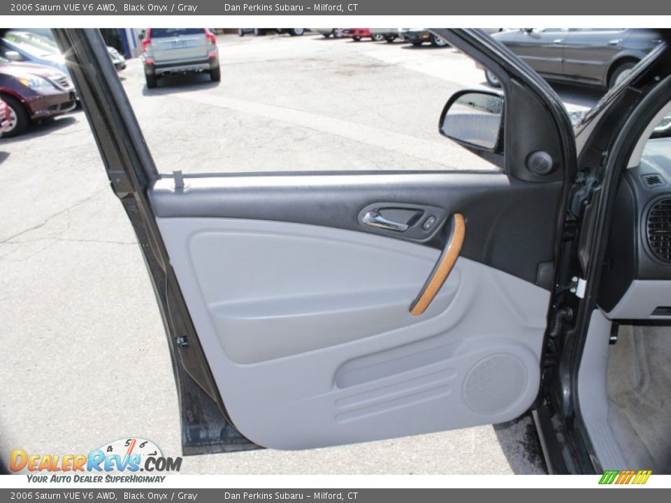 2006 Saturn VUE V6 AWD Black Onyx / Gray Photo #21