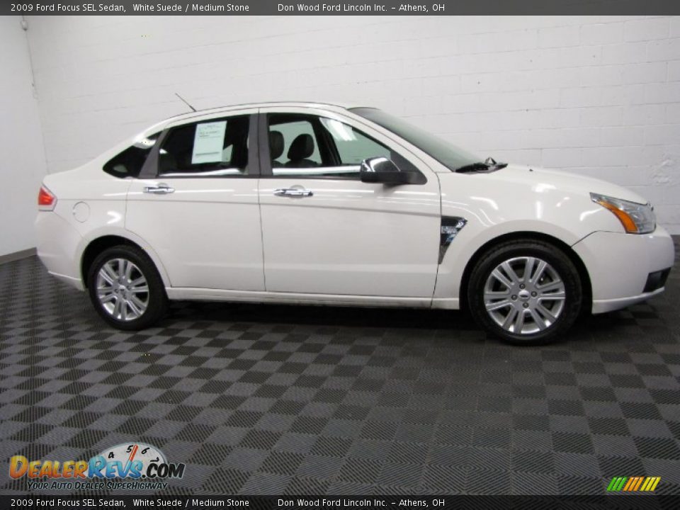 2009 Ford Focus SEL Sedan White Suede / Medium Stone Photo #3