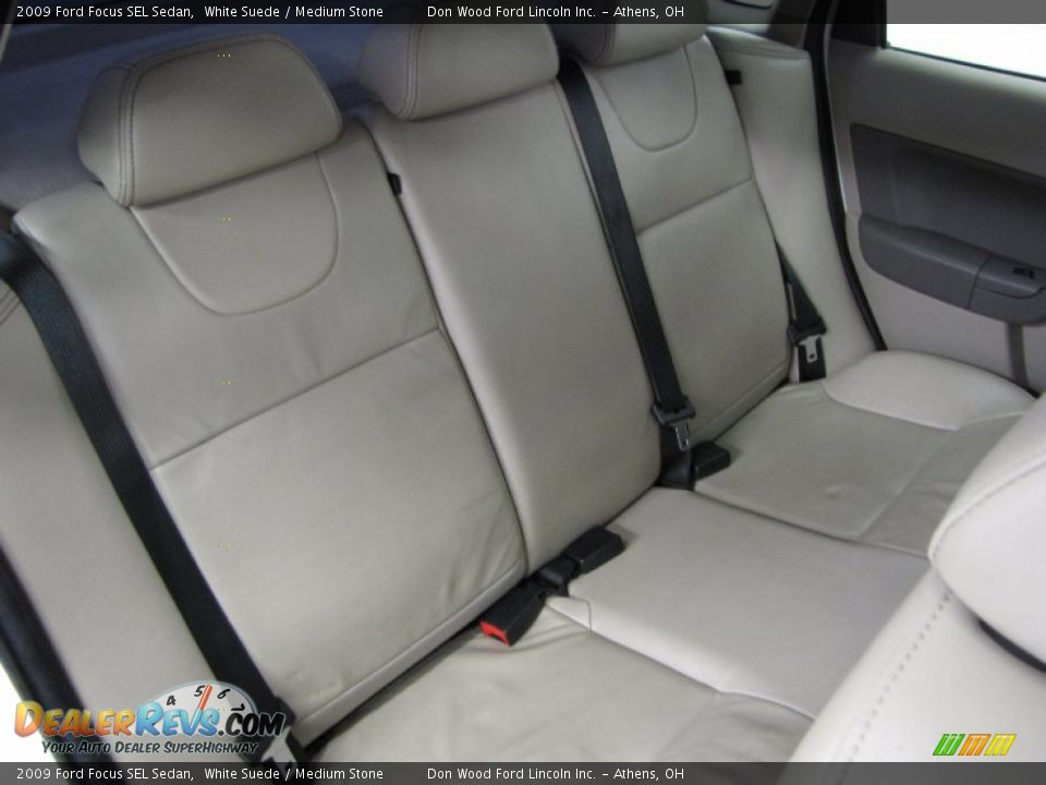 2009 Ford Focus SEL Sedan White Suede / Medium Stone Photo #8
