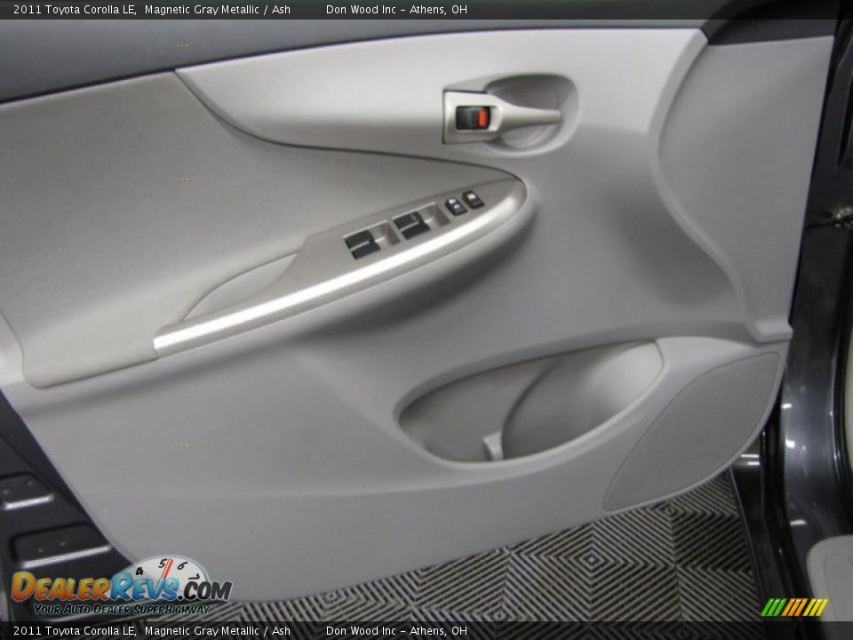 2011 Toyota Corolla LE Magnetic Gray Metallic / Ash Photo #10