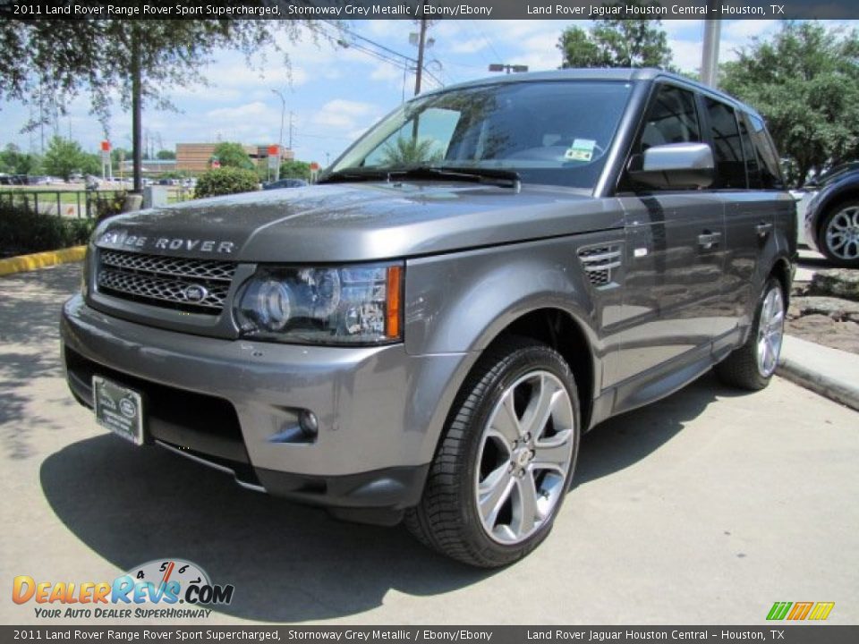 Front 3/4 View of 2011 Land Rover Range Rover Sport Supercharged Photo #5