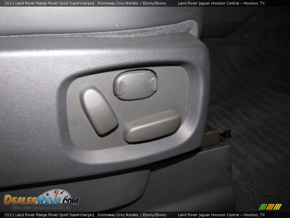 Controls of 2011 Land Rover Range Rover Sport Supercharged Photo #24