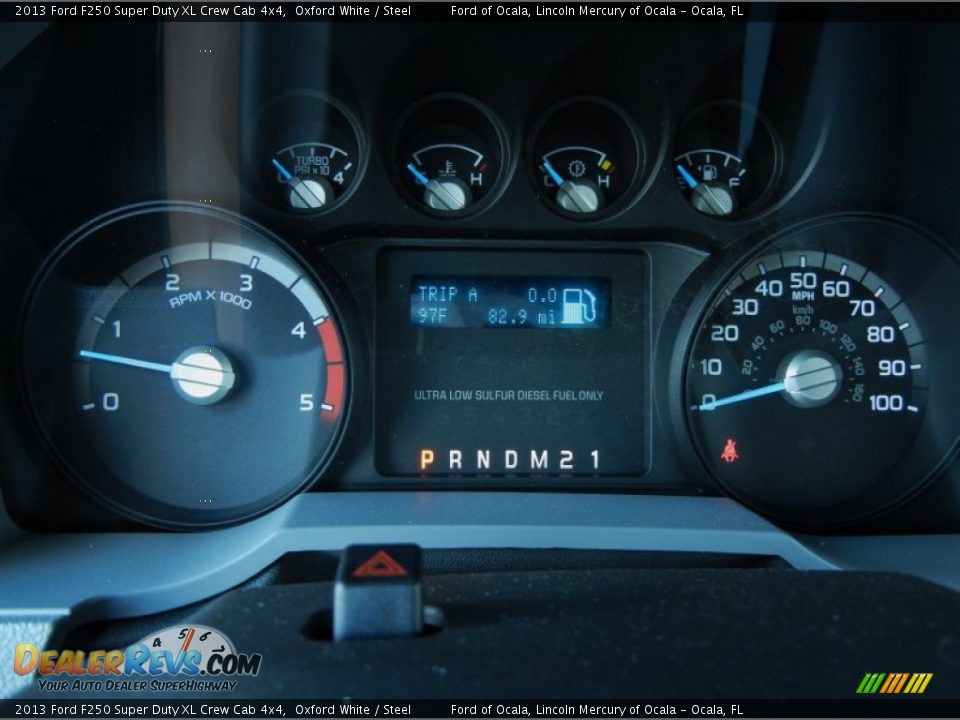 2013 Ford F250 Super Duty XL Crew Cab 4x4 Oxford White / Steel Photo #9