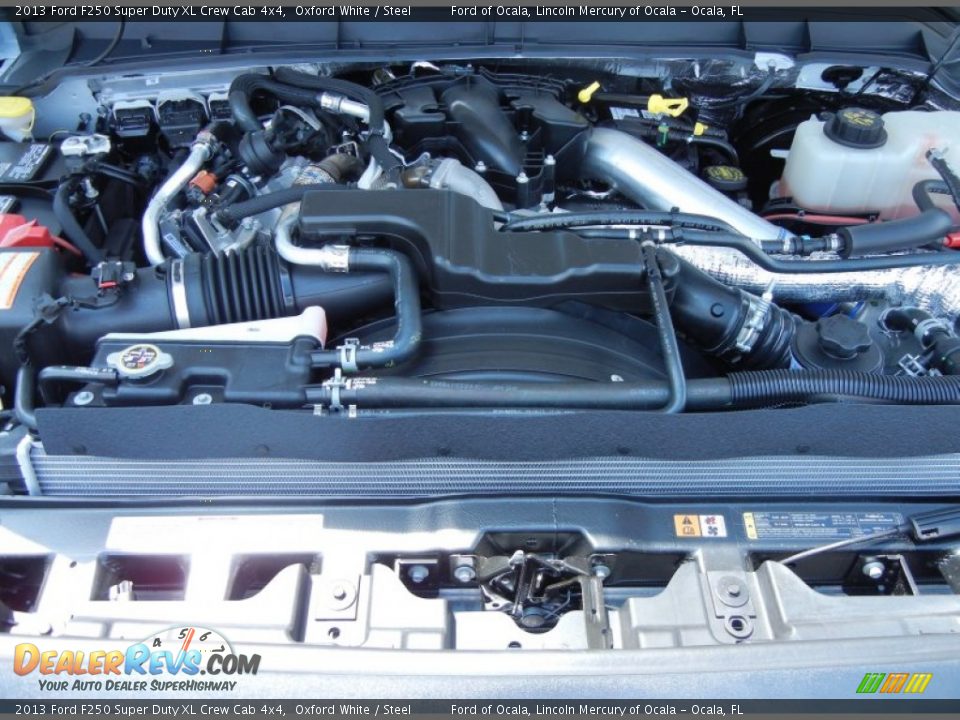 2013 Ford F250 Super Duty XL Crew Cab 4x4 Oxford White / Steel Photo #11