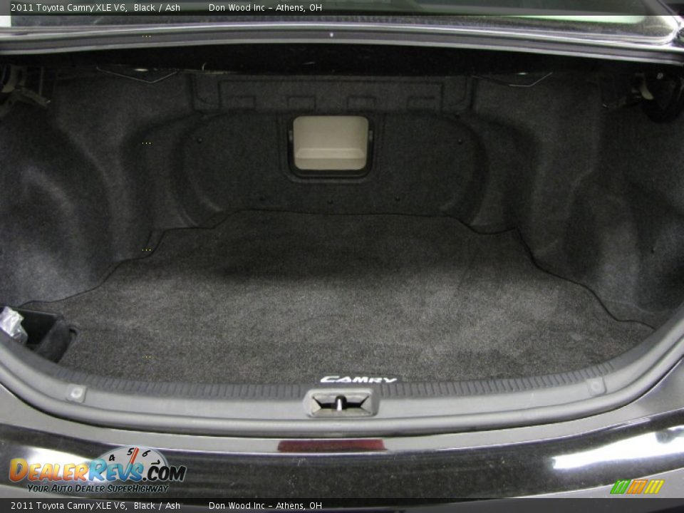 2011 Toyota Camry XLE V6 Black / Ash Photo #4