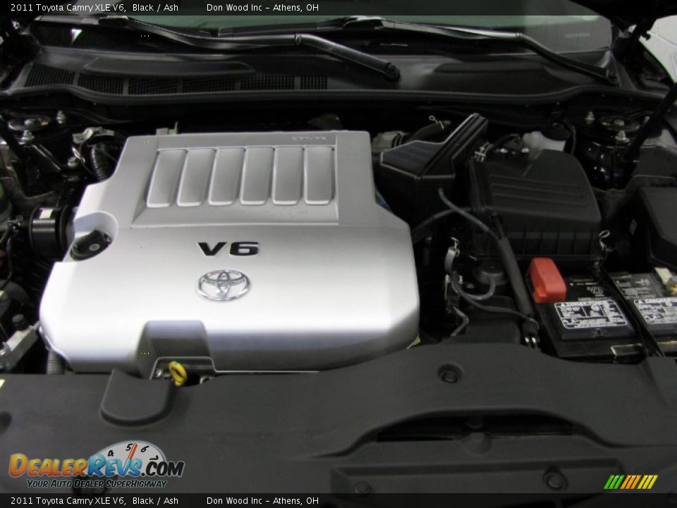 2011 Toyota Camry XLE V6 Black / Ash Photo #5