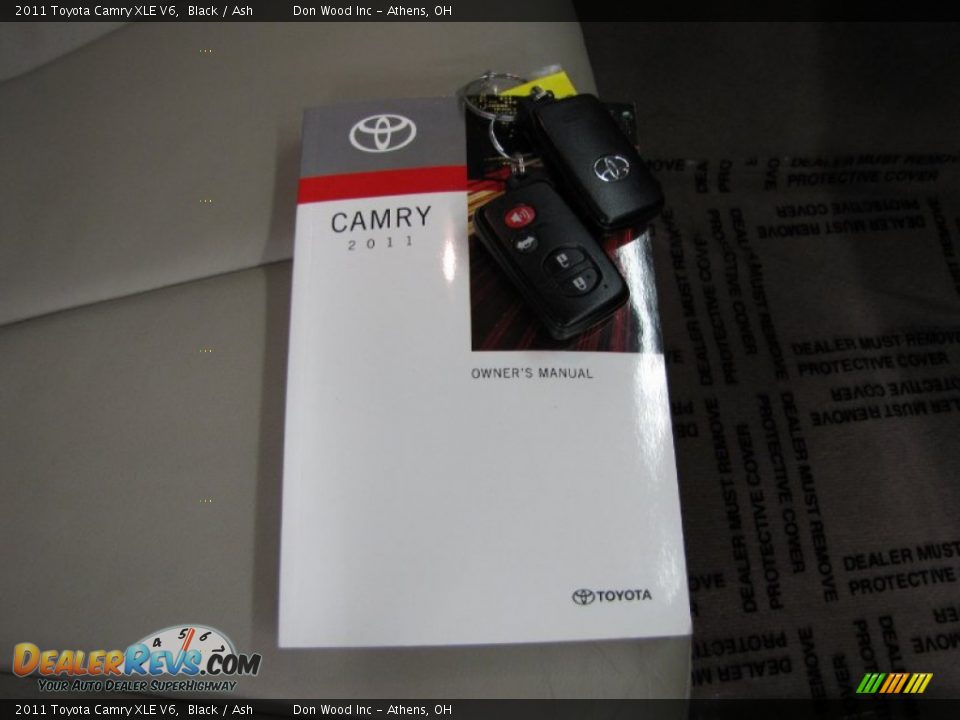 2011 Toyota Camry XLE V6 Black / Ash Photo #25