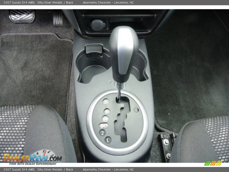 2007 Suzuki SX4 AWD Silky Silver Metallic / Black Photo #10