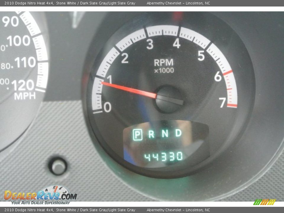2010 Dodge Nitro Heat 4x4 Stone White / Dark Slate Gray/Light Slate Gray Photo #12