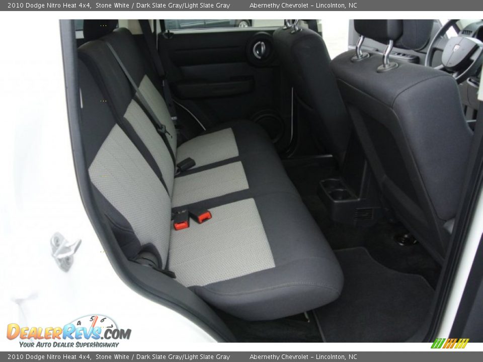 2010 Dodge Nitro Heat 4x4 Stone White / Dark Slate Gray/Light Slate Gray Photo #17