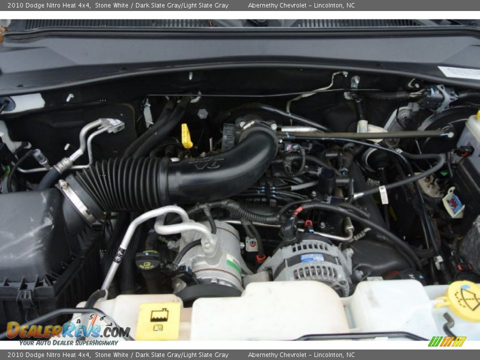2010 Dodge Nitro Heat 4x4 Stone White / Dark Slate Gray/Light Slate Gray Photo #21