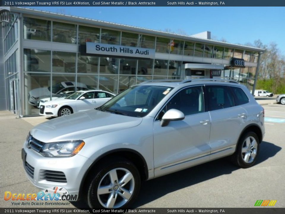 2011 Volkswagen Touareg VR6 FSI Lux 4XMotion Cool Silver Metallic / Black Anthracite Photo #1