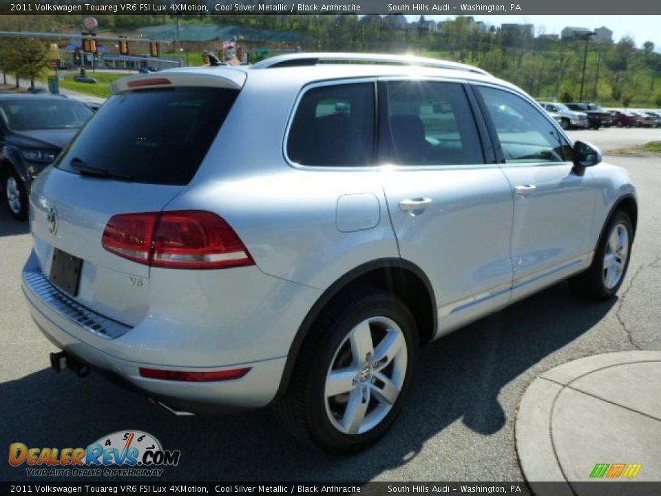 2011 Volkswagen Touareg VR6 FSI Lux 4XMotion Cool Silver Metallic / Black Anthracite Photo #5
