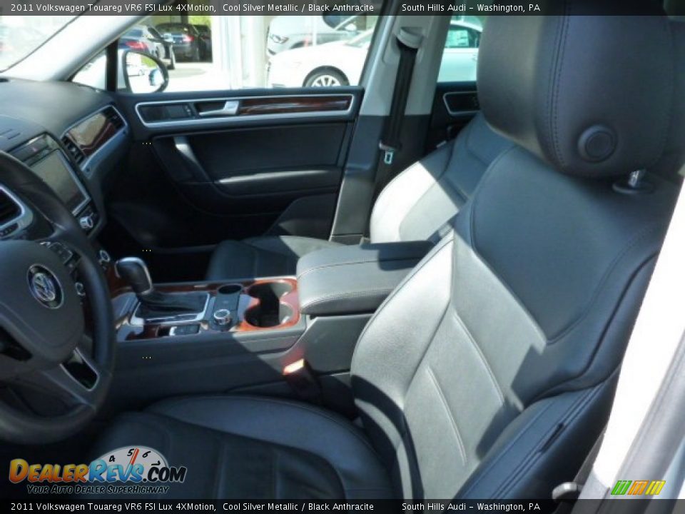2011 Volkswagen Touareg VR6 FSI Lux 4XMotion Cool Silver Metallic / Black Anthracite Photo #10